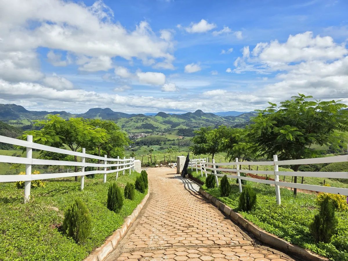 Portaria do Solar da Mantiqueira — estado atual